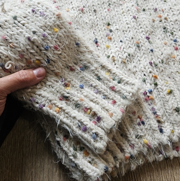 Doe & Rae sweater - Picture 2 of 4